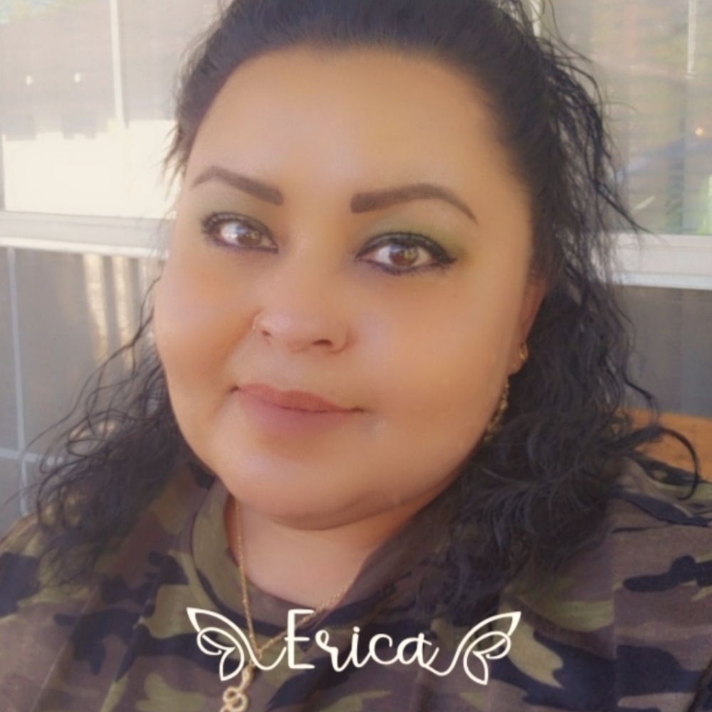 Meet your Posher, Erica